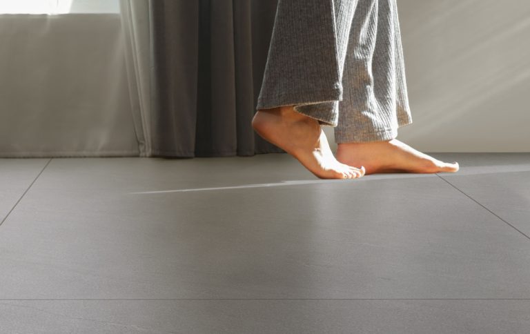 MATT SILK – BÌNH YÊN CHẠM ĐẾN TỪNG BƯỚC CHÂN